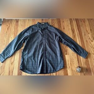 L.L. Bean Wrinkle Resistant Large Green and Blue Casual Button Down Shirt